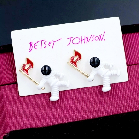 Gold plated Pearl Spaceman planet star earrings w/ silver post choose your style - Picture 14 of 16